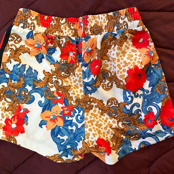 ADIDAS HER Studio London SHORTS, cool print workout POCKETS exercise soccer xs - Picture 2 of 4